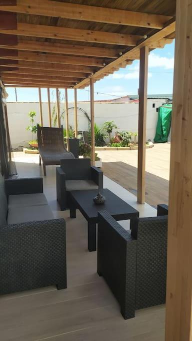 Beautiful Chalet With Wifi And Free Parking Arona  Exterior foto