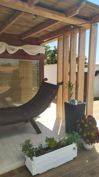 Beautiful Chalet With Wifi And Free Parking Arona  Exterior foto
